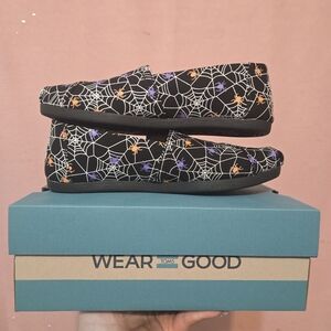 TOMS Spider Web Print Slip-On Shoes